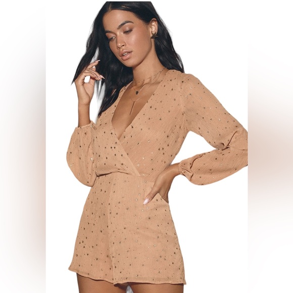 Lulus Pants - NWT Whimsical Dreams Blush Star Print Surplice Romper M